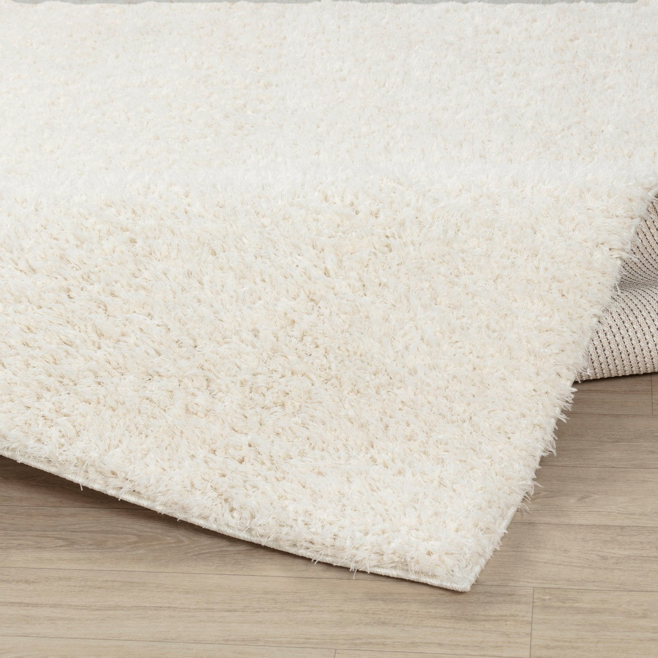 SOSO Round Shaggy Solid Color Plush Pile Cream Area Rug Fold
