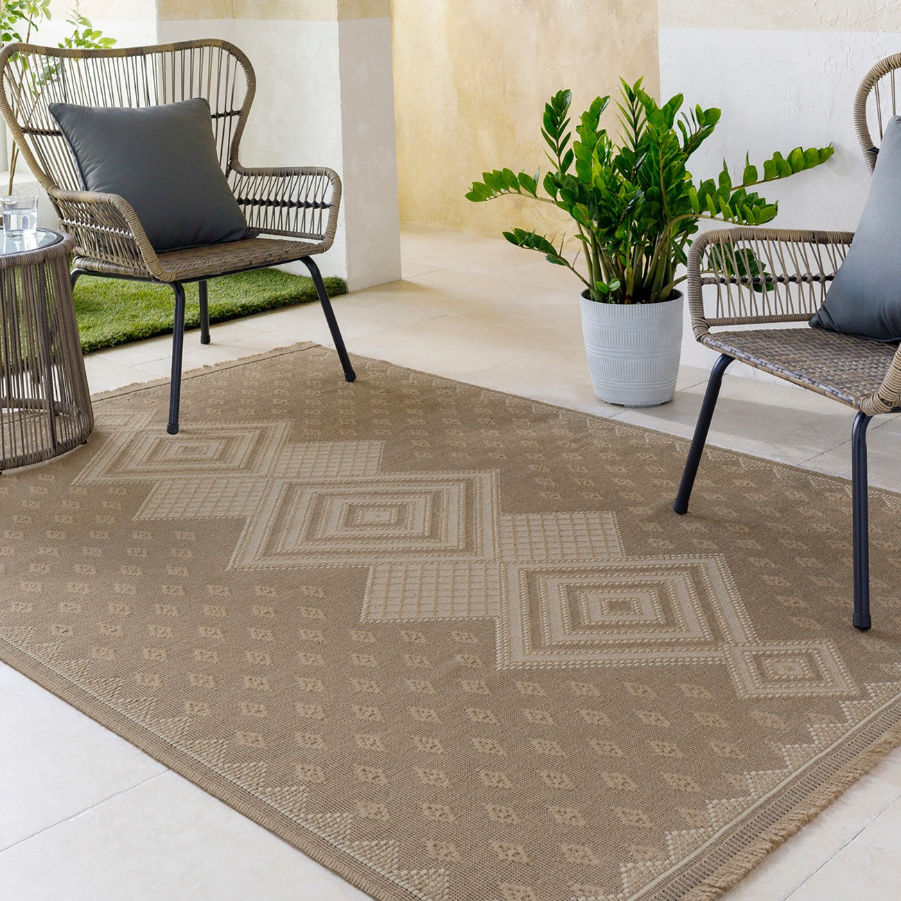 ORANOS Cottage Tan Machine Washable Jute Area Rug Roomscene