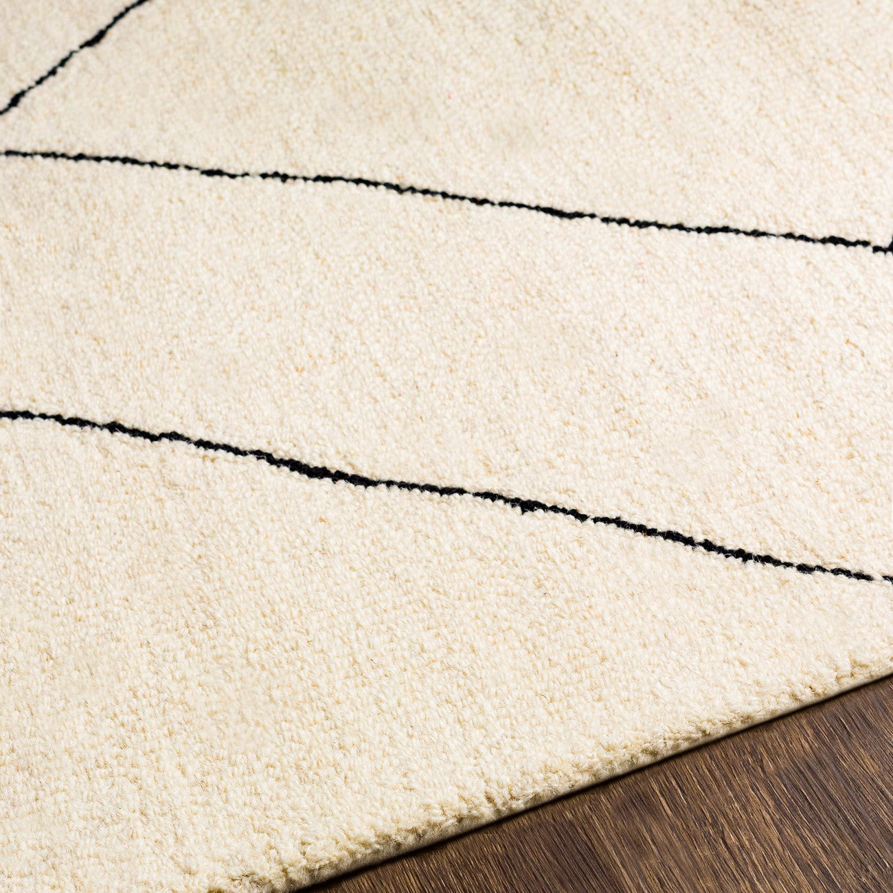 PRIYA VALLEY Hand-Tufted Global Wool Cream Area Rug Texture