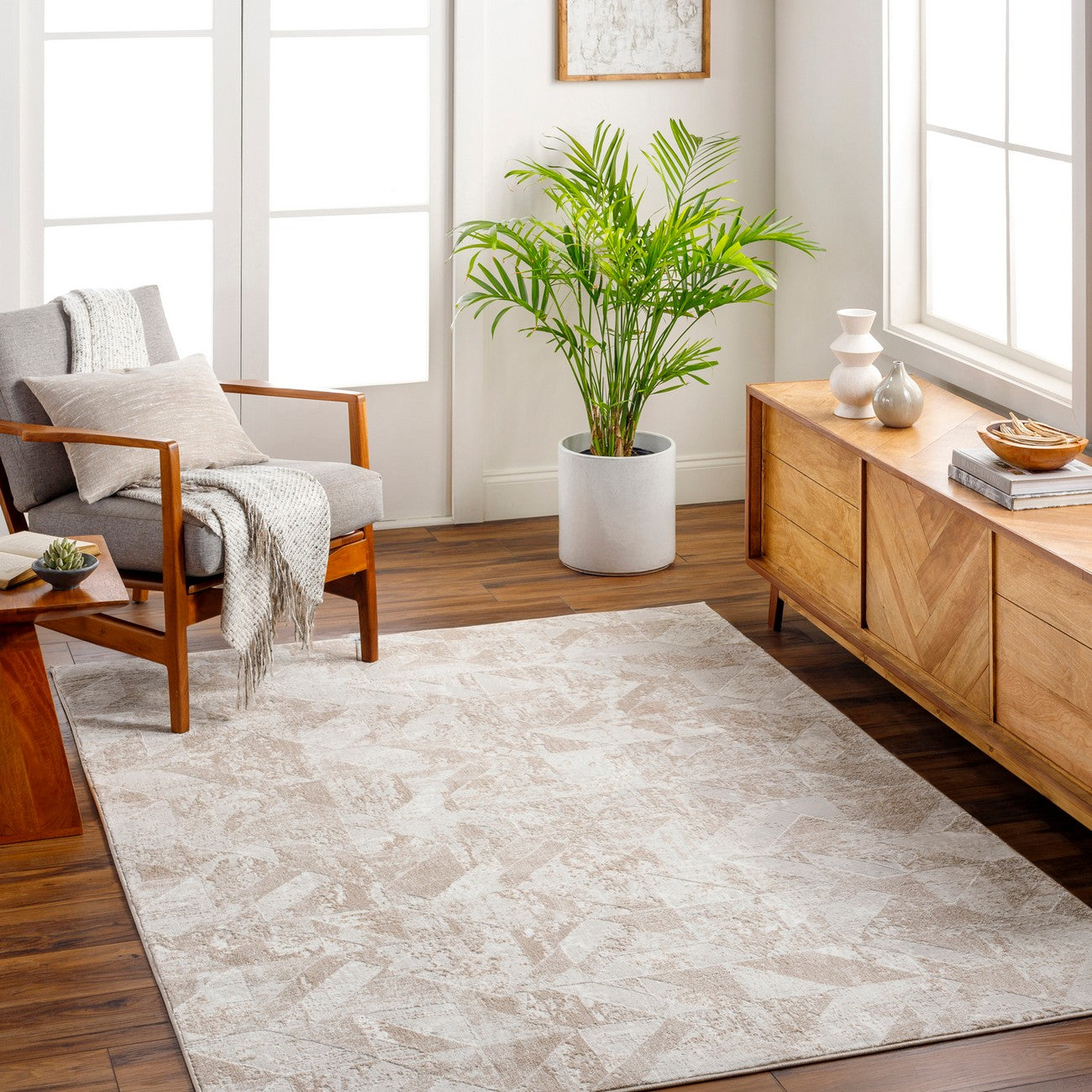 ROYALTY Scandi Modern Dark Brown/Ivory Area Rug Roomscene