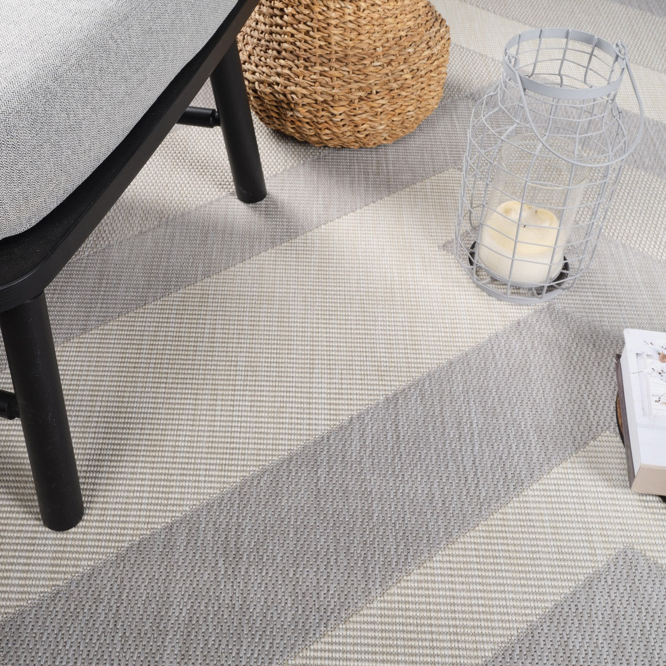 ABBY Indoor & Outdoor Modern Light Grey/Ivory Area Rug