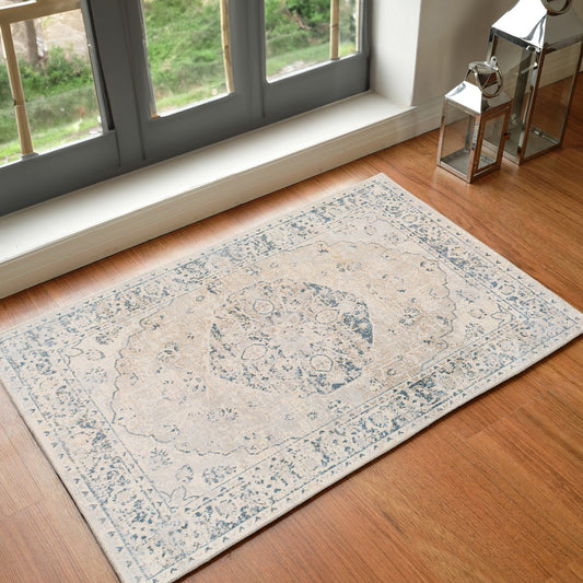 AMAYRA Machine Washable Traditional Boho Oatmeal Area Rug Roomscene