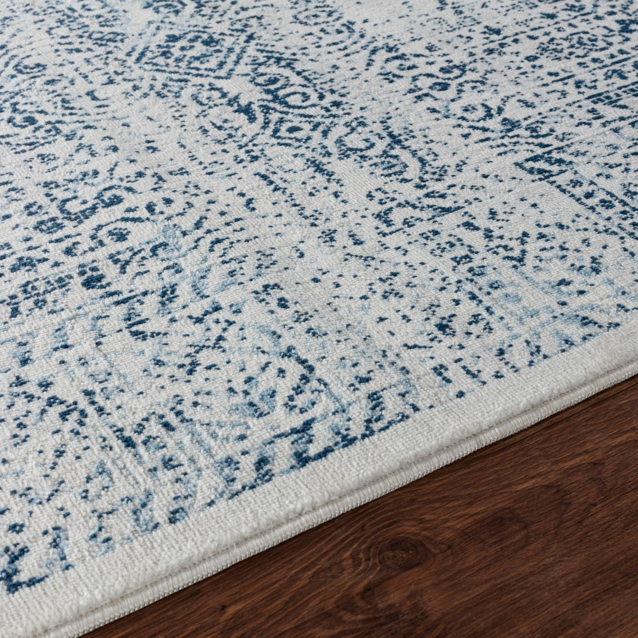 DANIA Vintage Traditional Oriental Boho Blue/White Area Rug