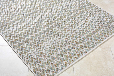 Alazne Area Rug