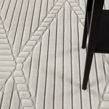 MITSUKO Indoor & Outdoor 3D High & Low Pile Textured White Area Rug Swatch