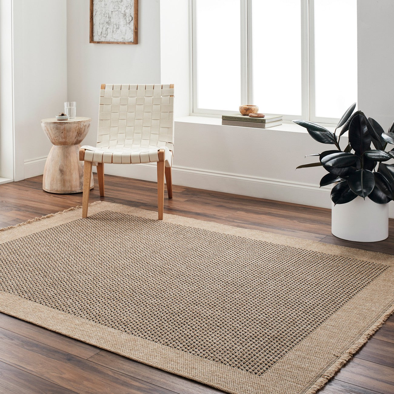 LORI Indoor & Outdoor Cottage Jute-Look Beige/Brown Area Rug Roomscene