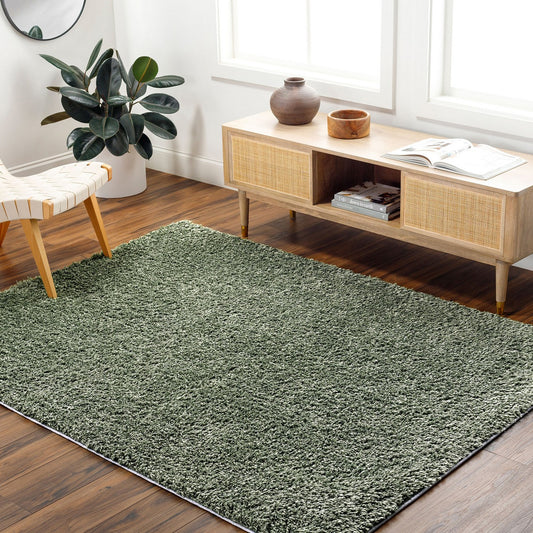SOSO Round Shaggy Solid Color Plush Pile Green Area Rug Green Roomscene