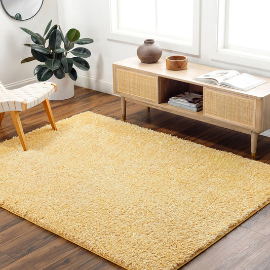 SOSO Round Shaggy Solid Color Plush Pile Yellow Area Rug Roomscene