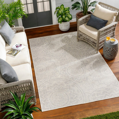 KELLY Indoor & Outdoor Cottage Light Grey/Cream Area Rug Roomscene
