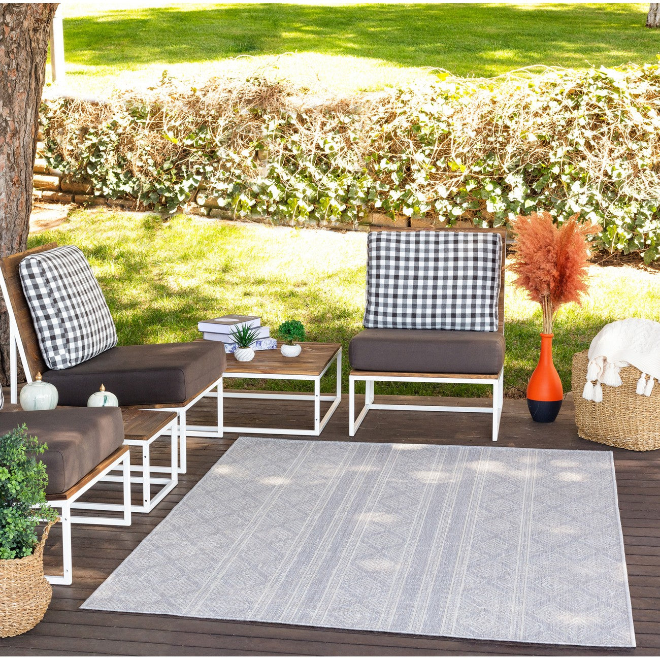 MADIE Indoor & Outdoor Global Light Grey/Cream Area Rug