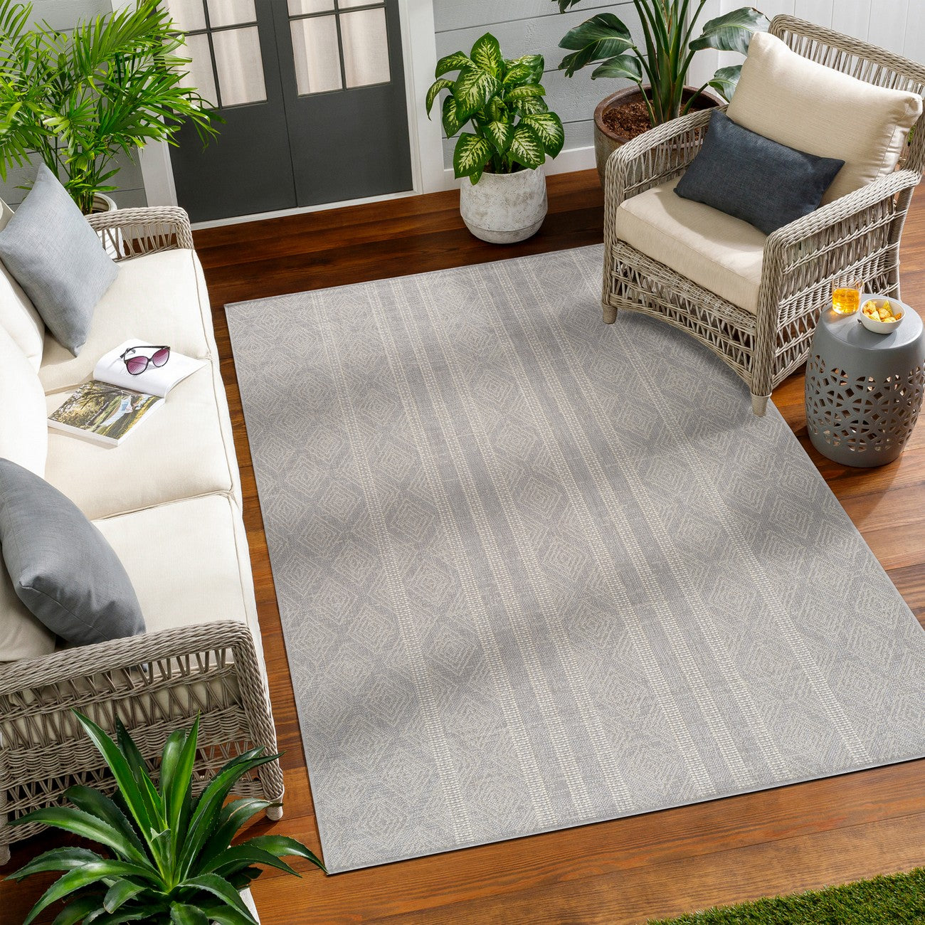 MADIE Indoor & Outdoor Global Light Grey/Cream Area Rug