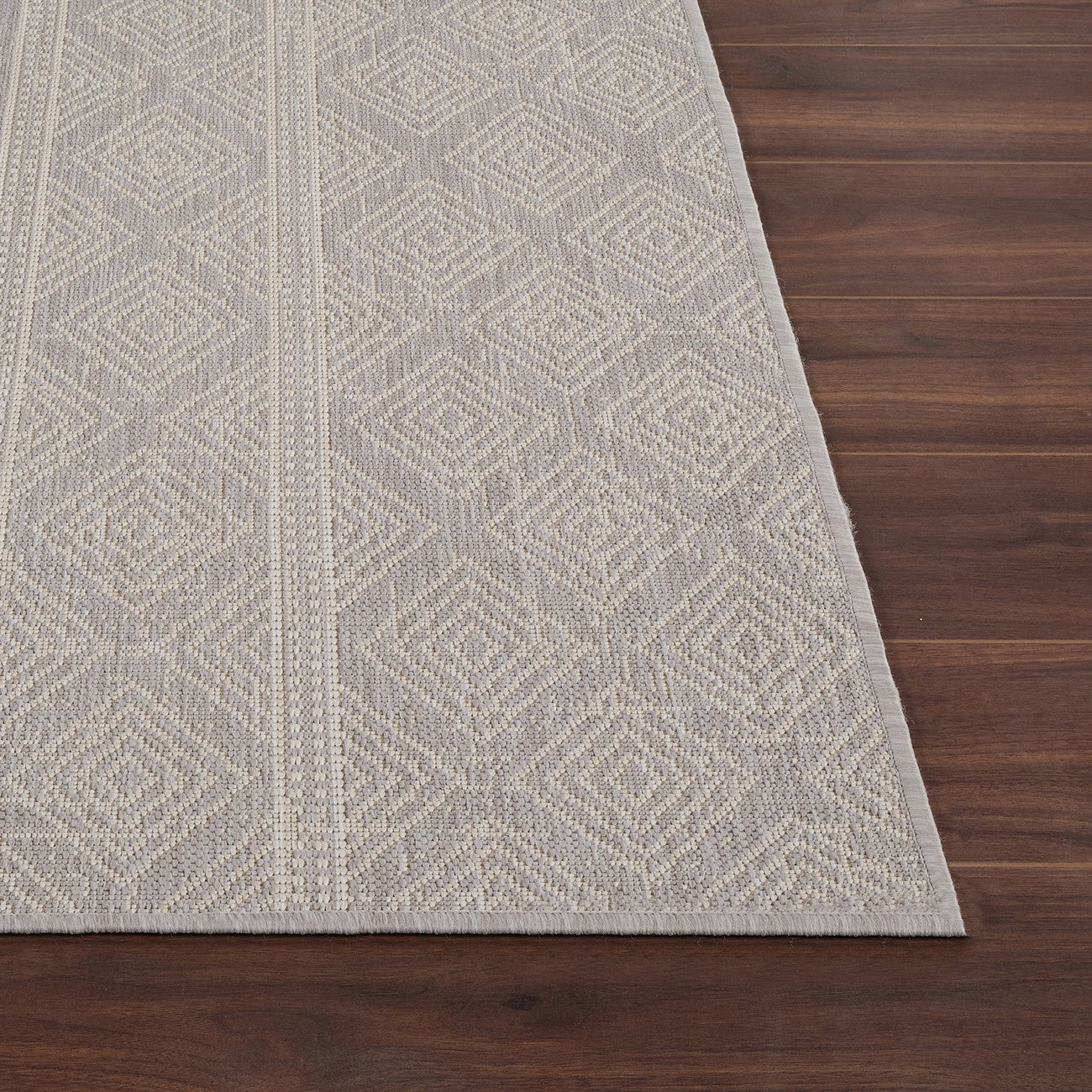 MADIE Indoor & Outdoor Global Light Grey/Cream Area Rug