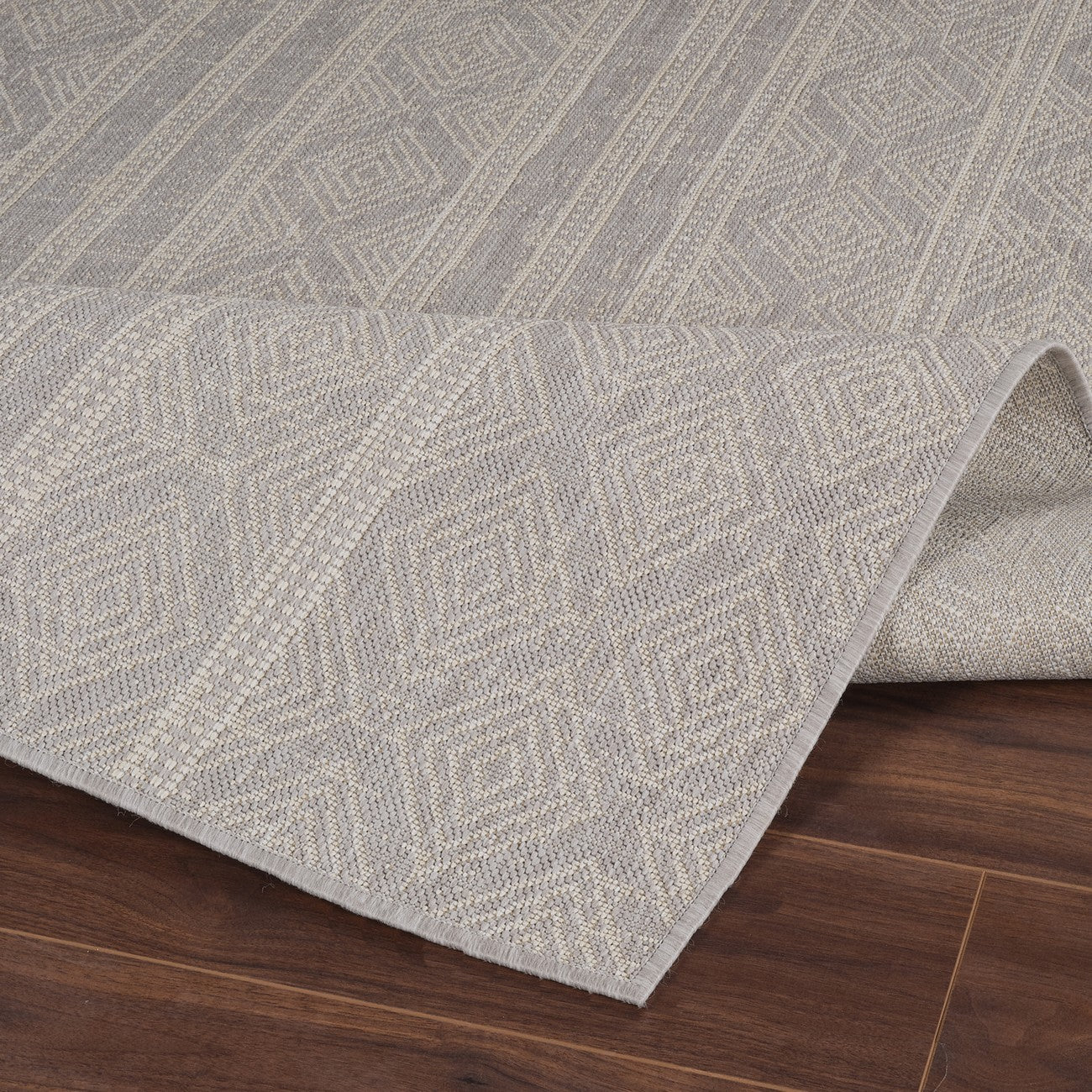 MADIE Indoor & Outdoor Global Light Grey/Cream Area Rug