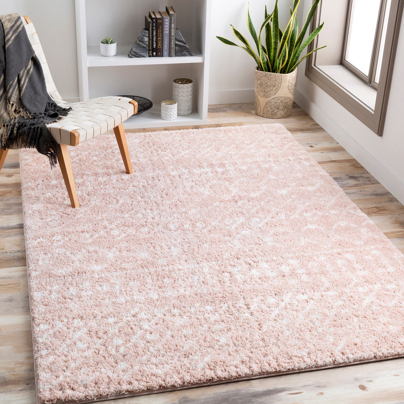 SAANJH Shaggy Global Plush Pile Blush Area Rug Roomscene