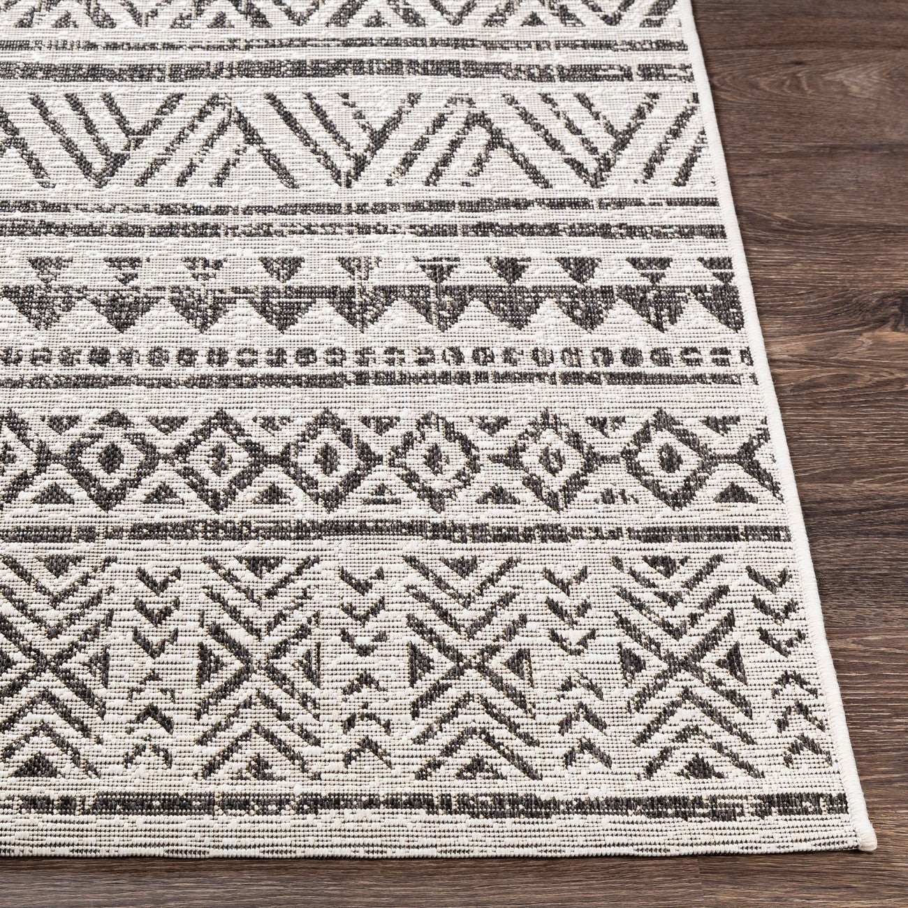 TITI Indoor & Outdoor Geometric Black Area Rug