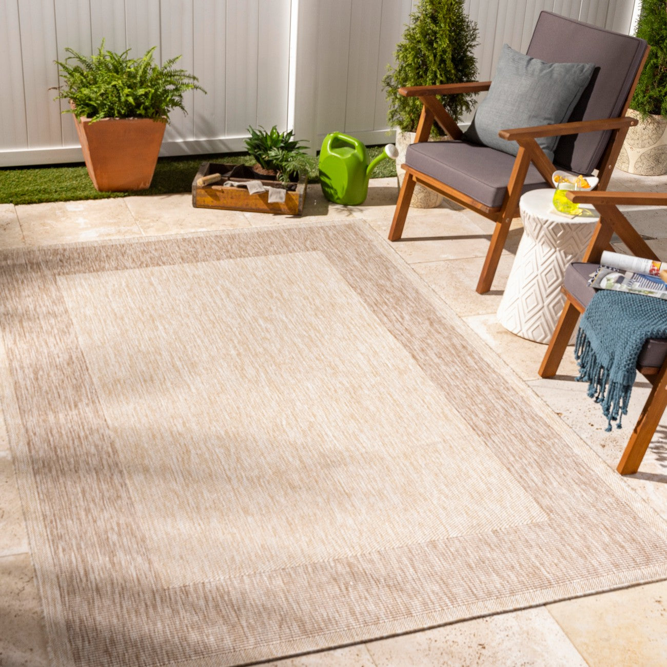 LAYLA Indoor & Outdoor Cottage Jute-Look Beige Area Rug Roomscene