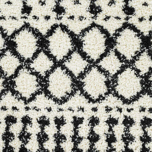 Walkern White/Black 5x7 Plush Rug - Clearance